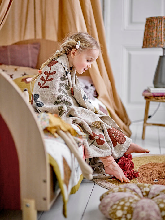 Snuggle Sustainably: The Allure of Recycled Cotton Throws